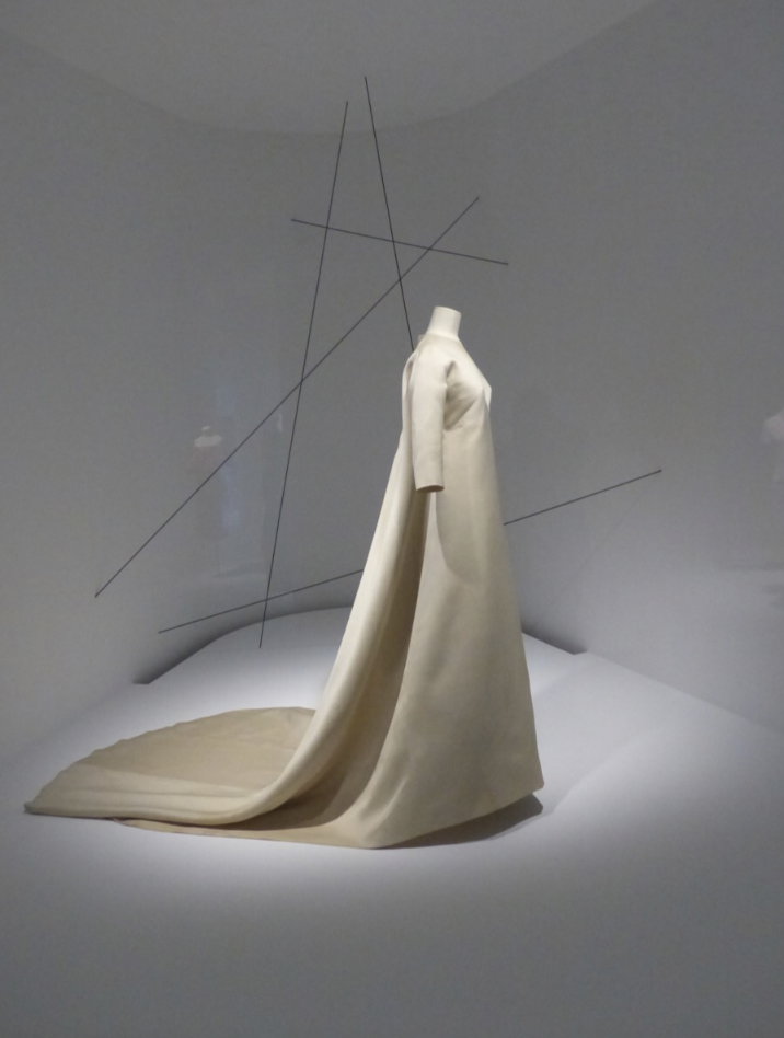 Cristóbal Balenciaga. Fashion and Heritage – Contexts